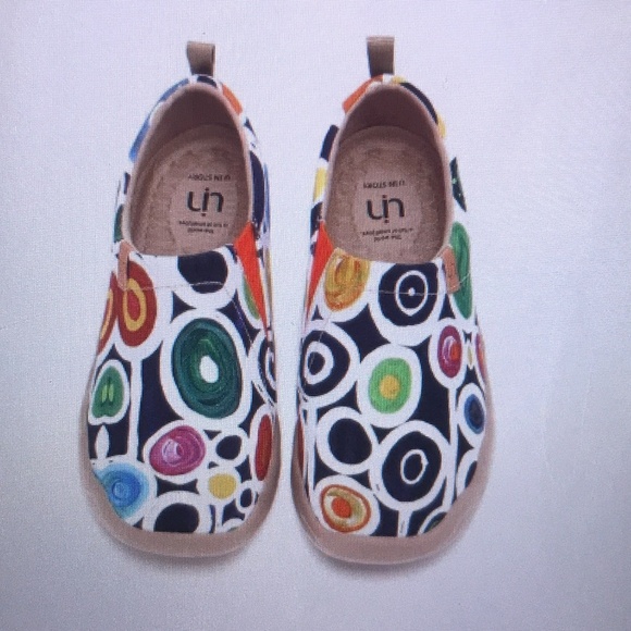 UIN Oopsie Daisy Toledo Canvas Shoes - Picture 1 of 6